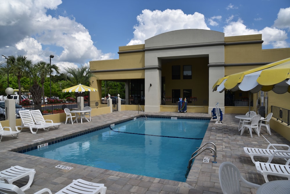 Days Inn By Wyndham Ladson Summerville Charleston 5/48