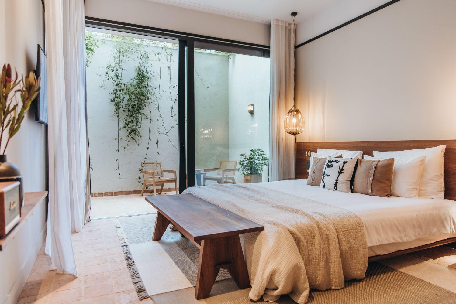 3 Bedrooms, Family Suite, Sea Side, Terrace