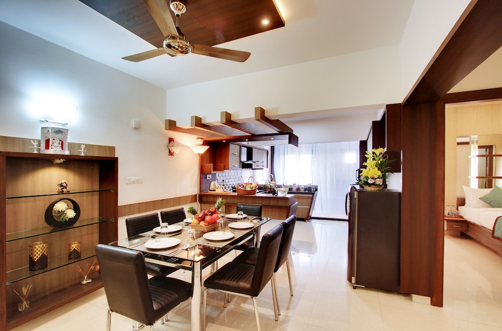 White Castle Corporate Residences 37/50