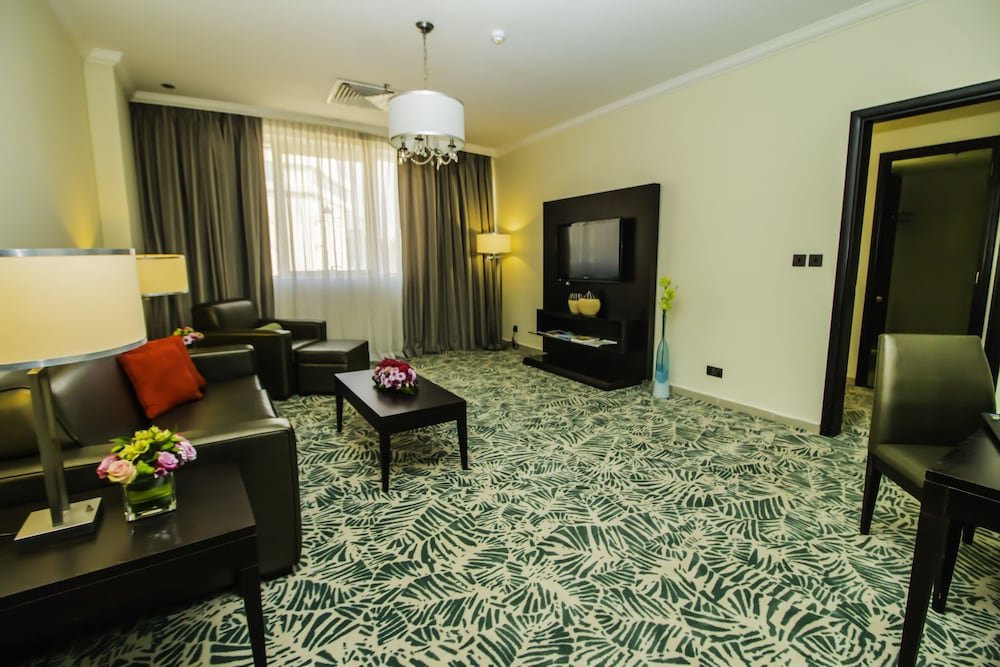 The Royal Riviera Hotel Doha 38/50