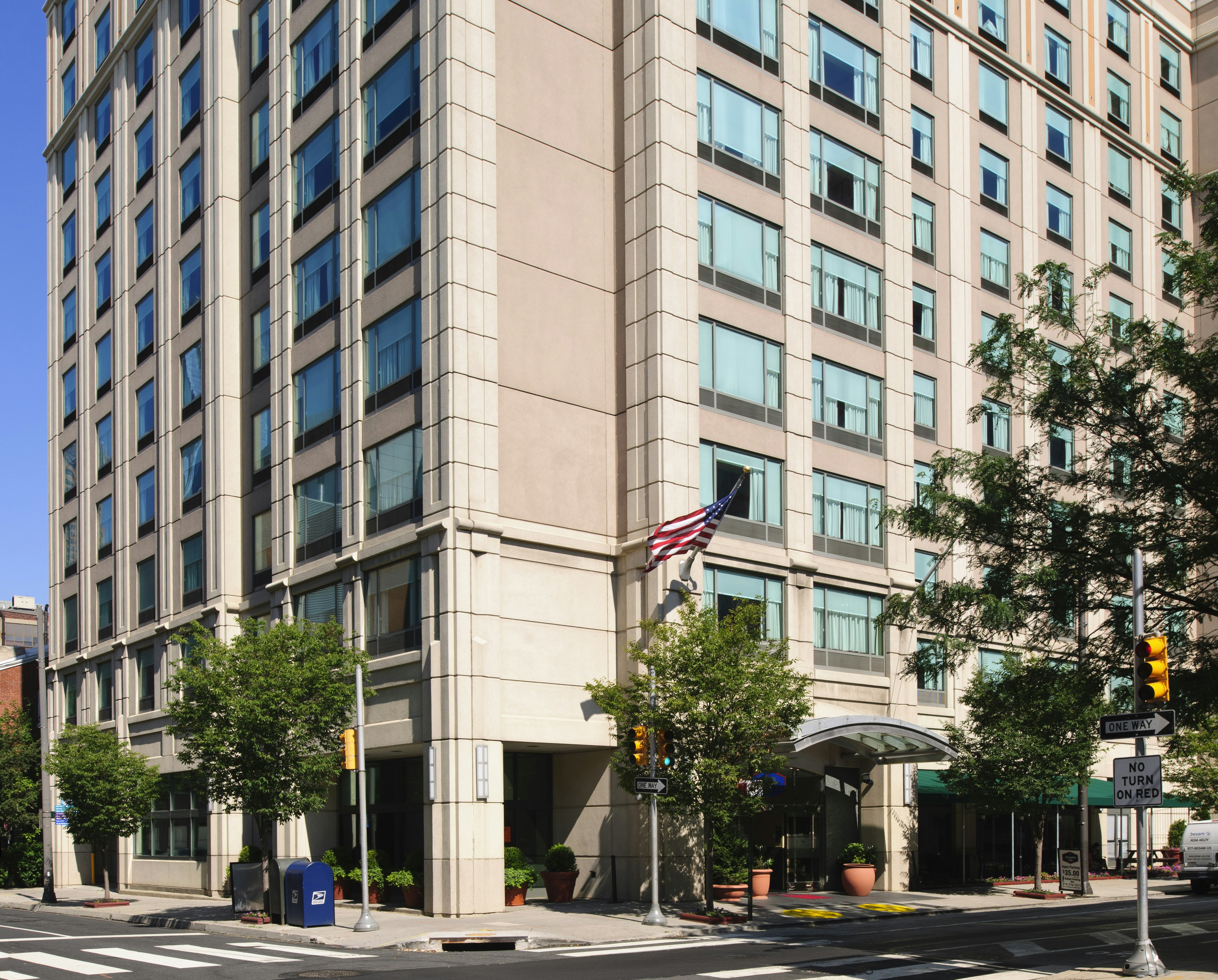 Hampton Inn Philadelphia Center City Convention Center 20/21