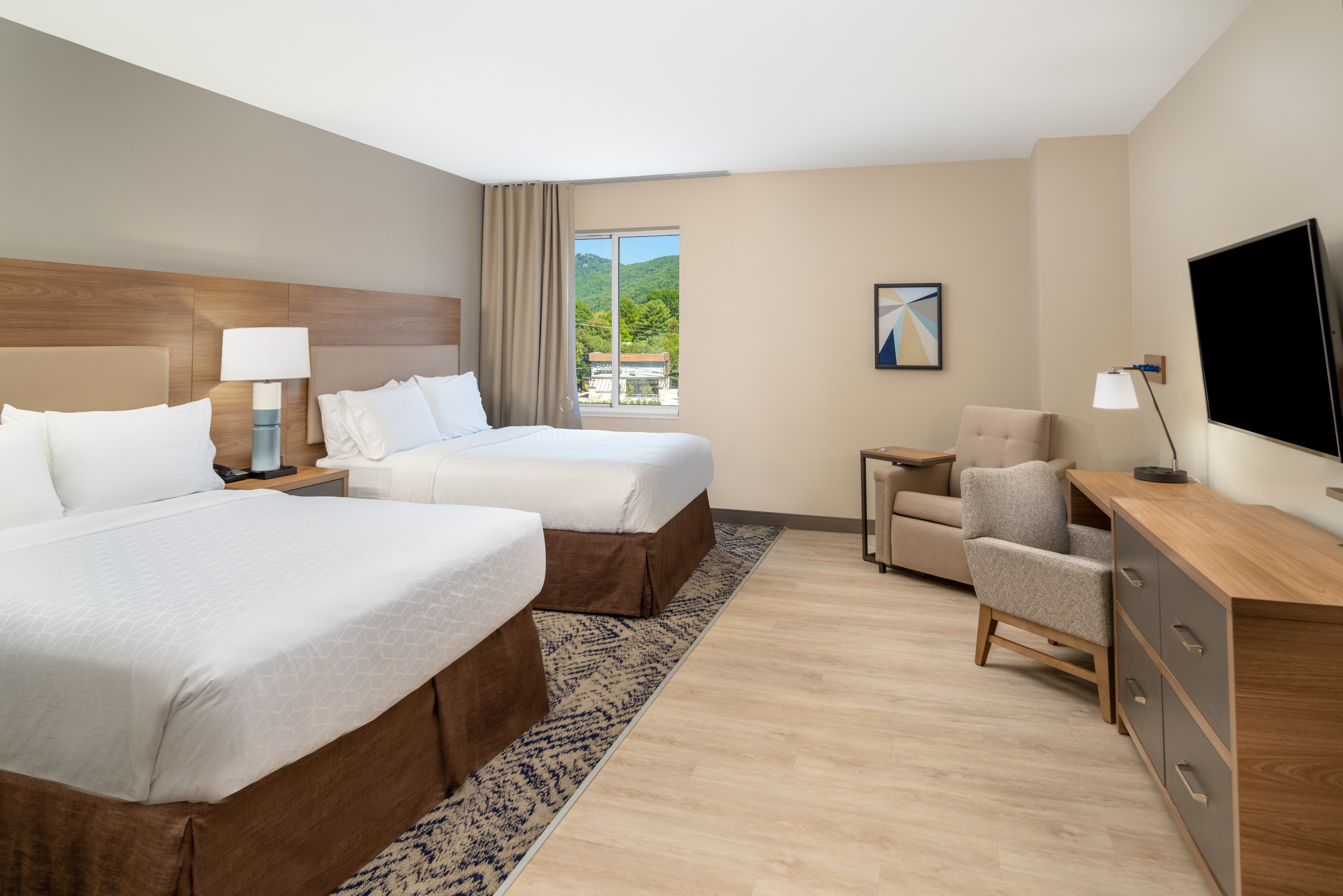 Candlewood Suites Asheville Downtown 24/81