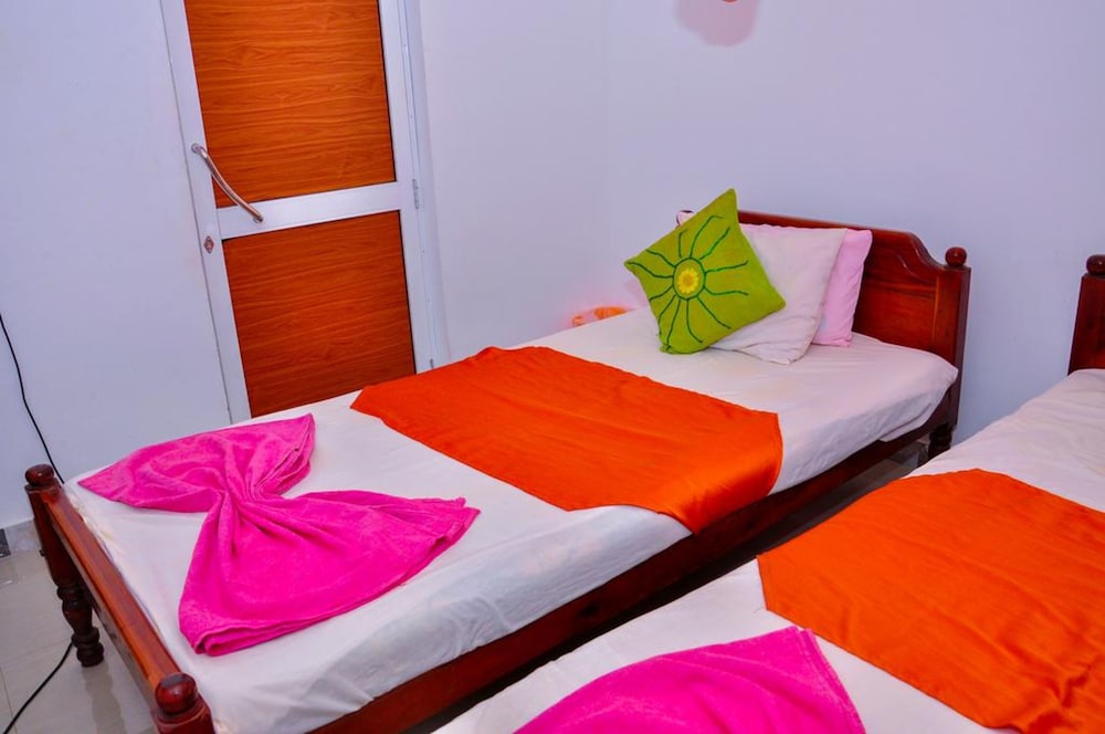 Rock Cascade Home Stay 12/50