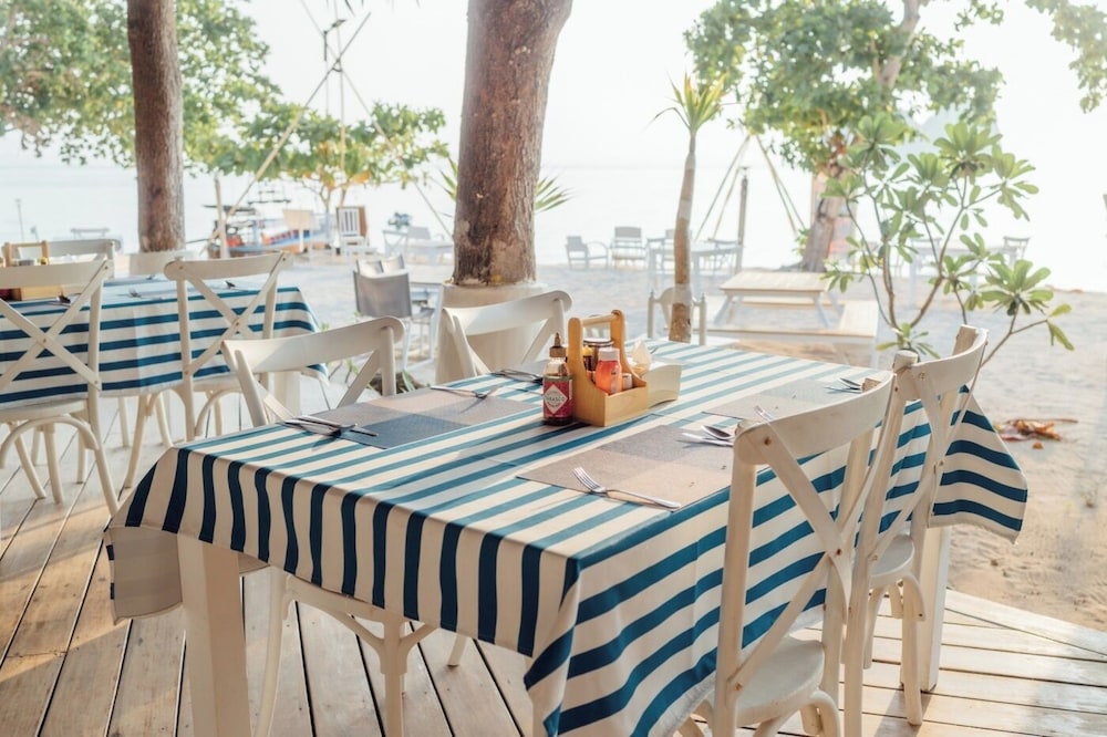 Mayalay Beach Resort 15/50