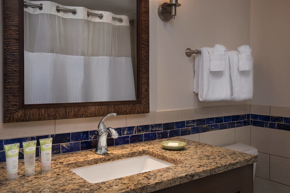 Marriott S Crystal Shores 16/26