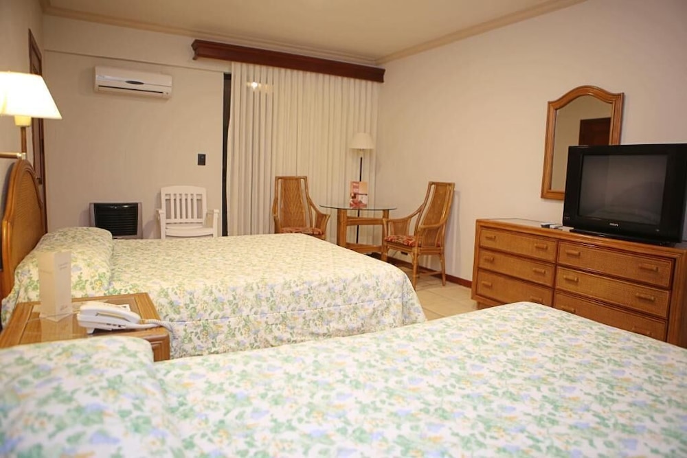 Los Parrales Hotel 15/33