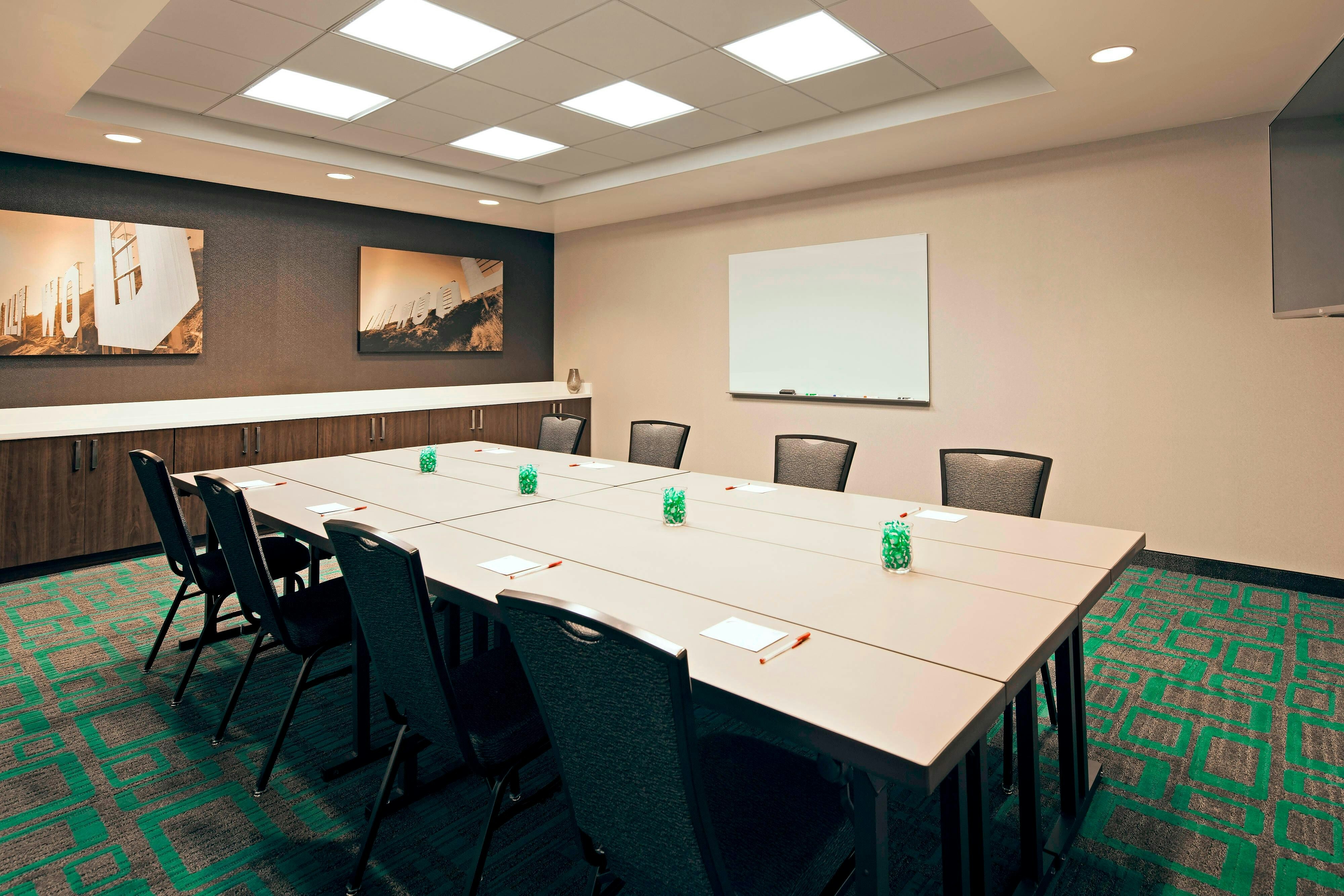 Residence Inn by Marriott Los Angeles LAX/Century Boulevard 42/51