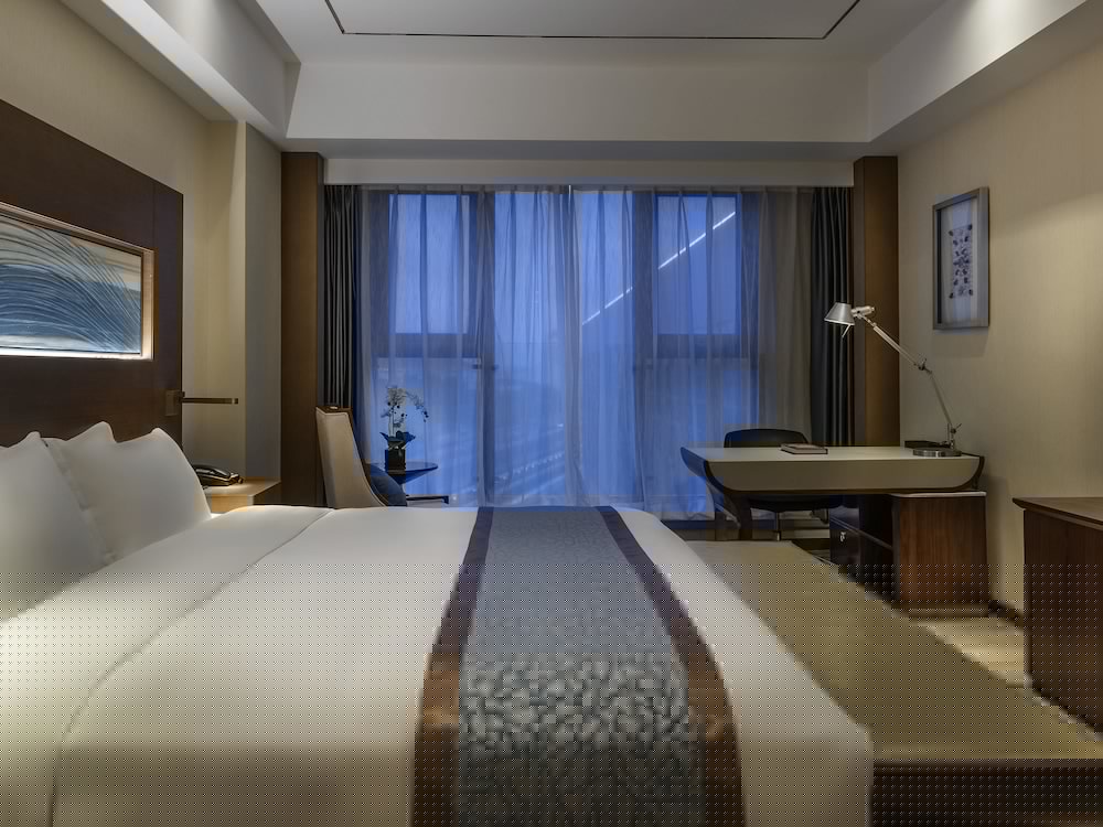 Novotel Qingdao New Hope 18/72