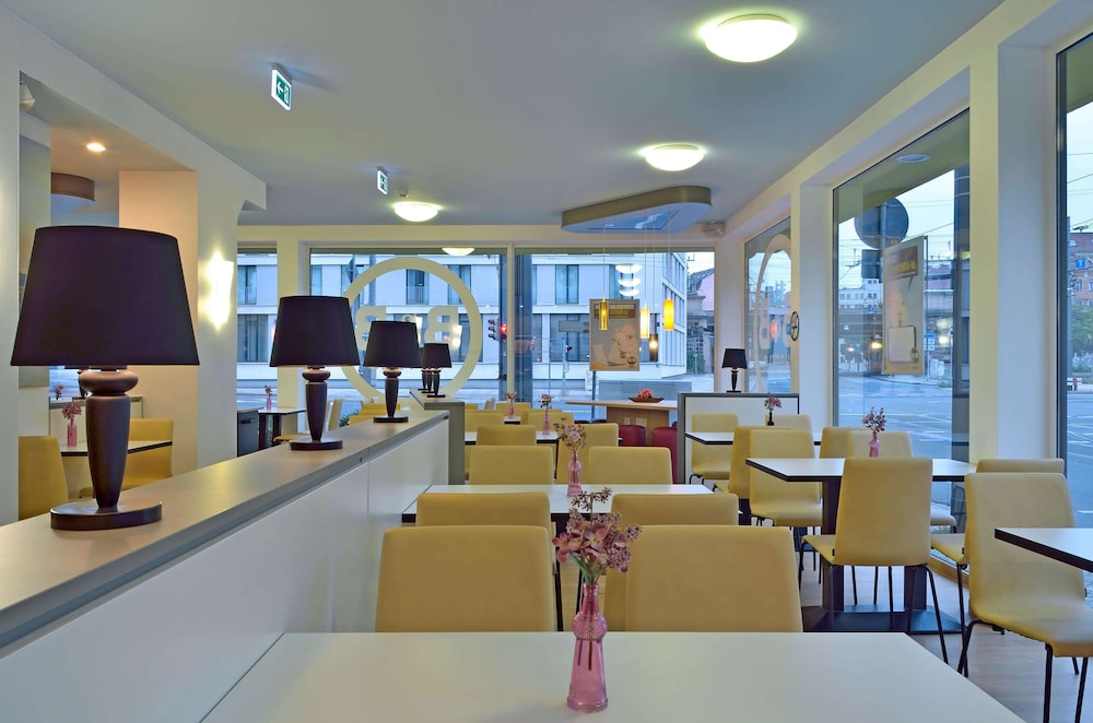B&B HOTEL DRESDEN 43/51
