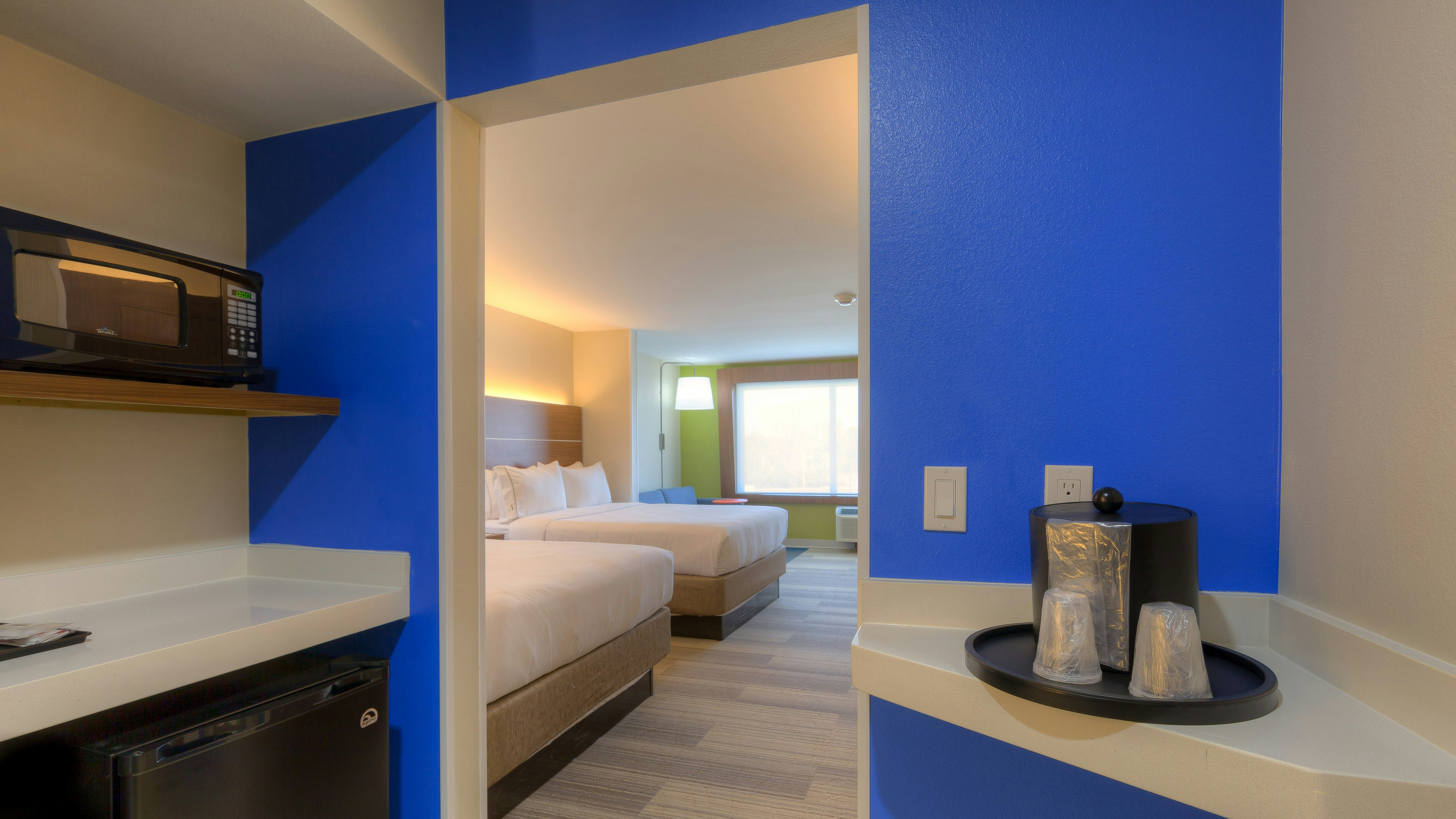 Holiday Inn Express Suites Tulsa Midtown 68/68