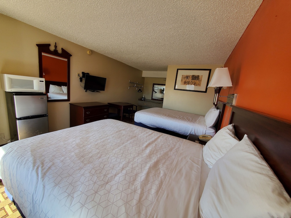Relax Inn Henryetta 18/28