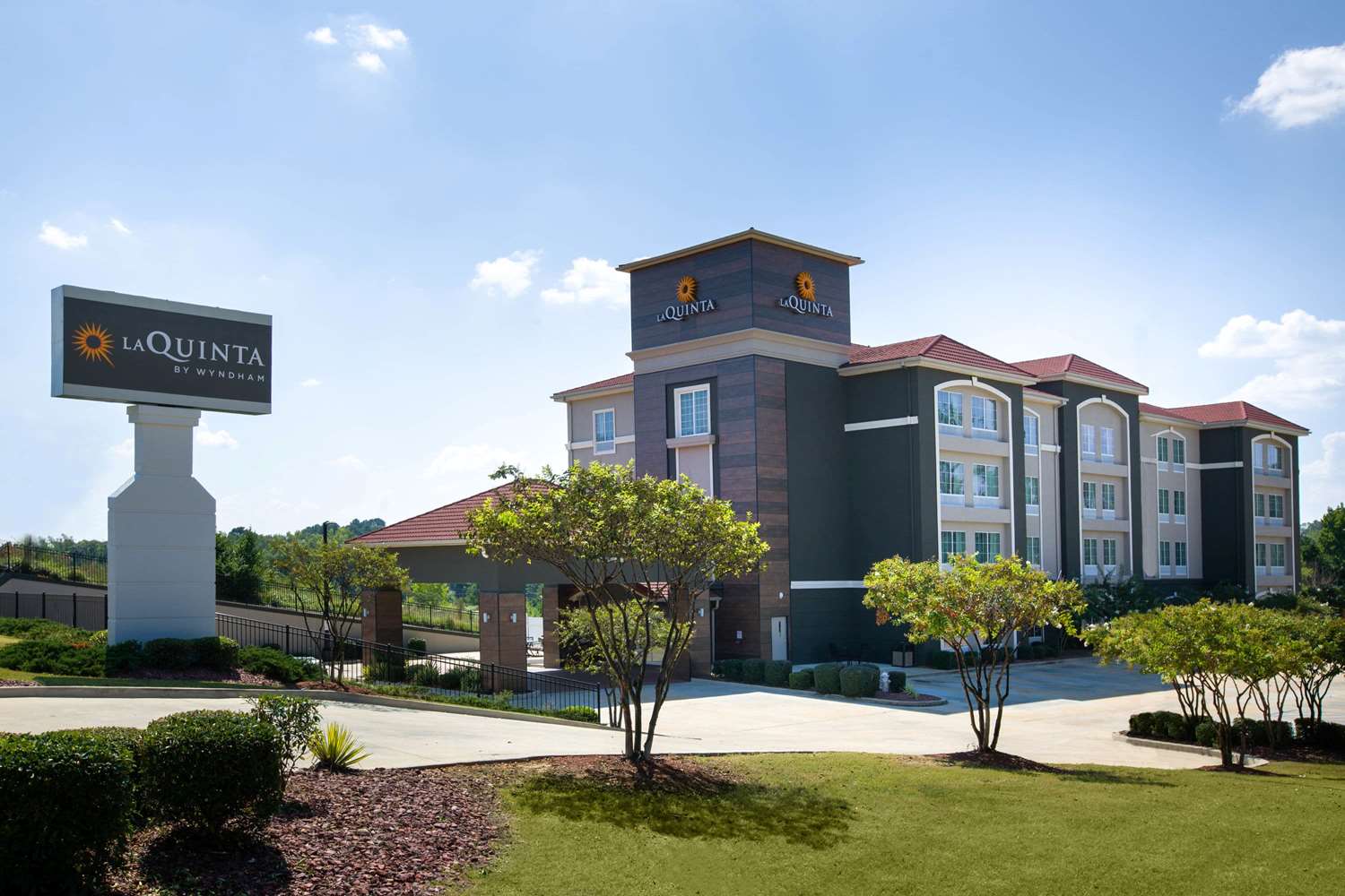 La Quinta Inn & Suites by Wyndham Tupelo 44/48