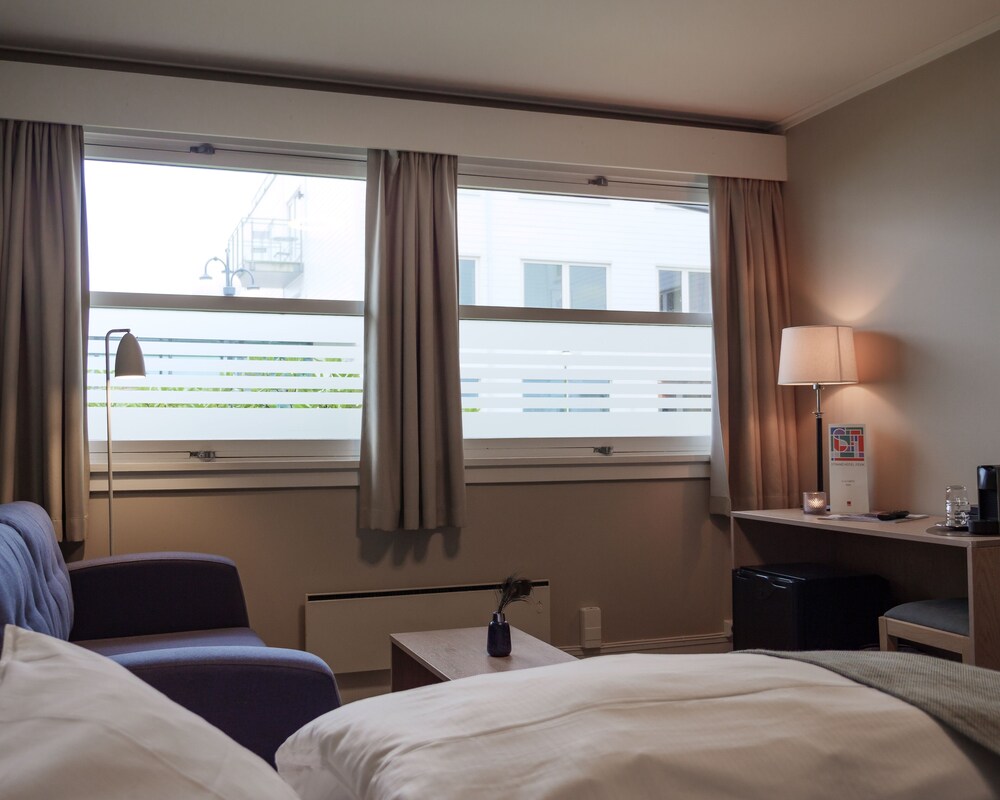 Strand Hotel Fevik 53/80