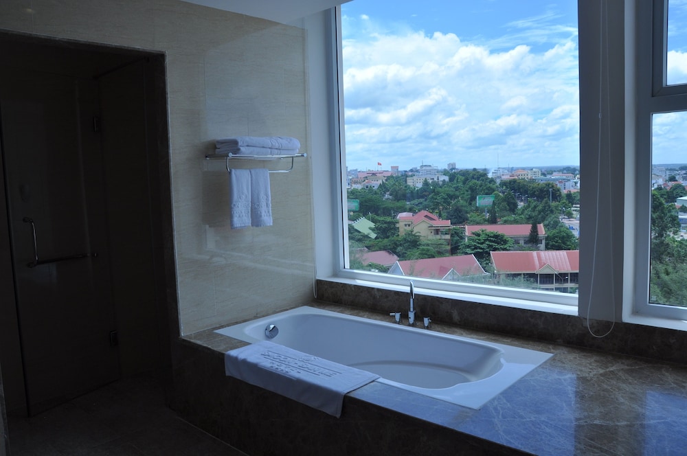 Saigon Ban Me Hotel 4/59