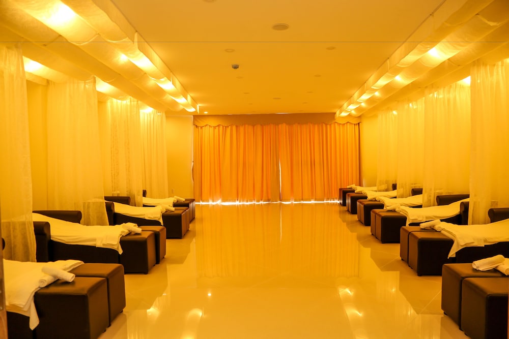 Thuy Hoang Nguyen Hotel Resort & Spa 62/75