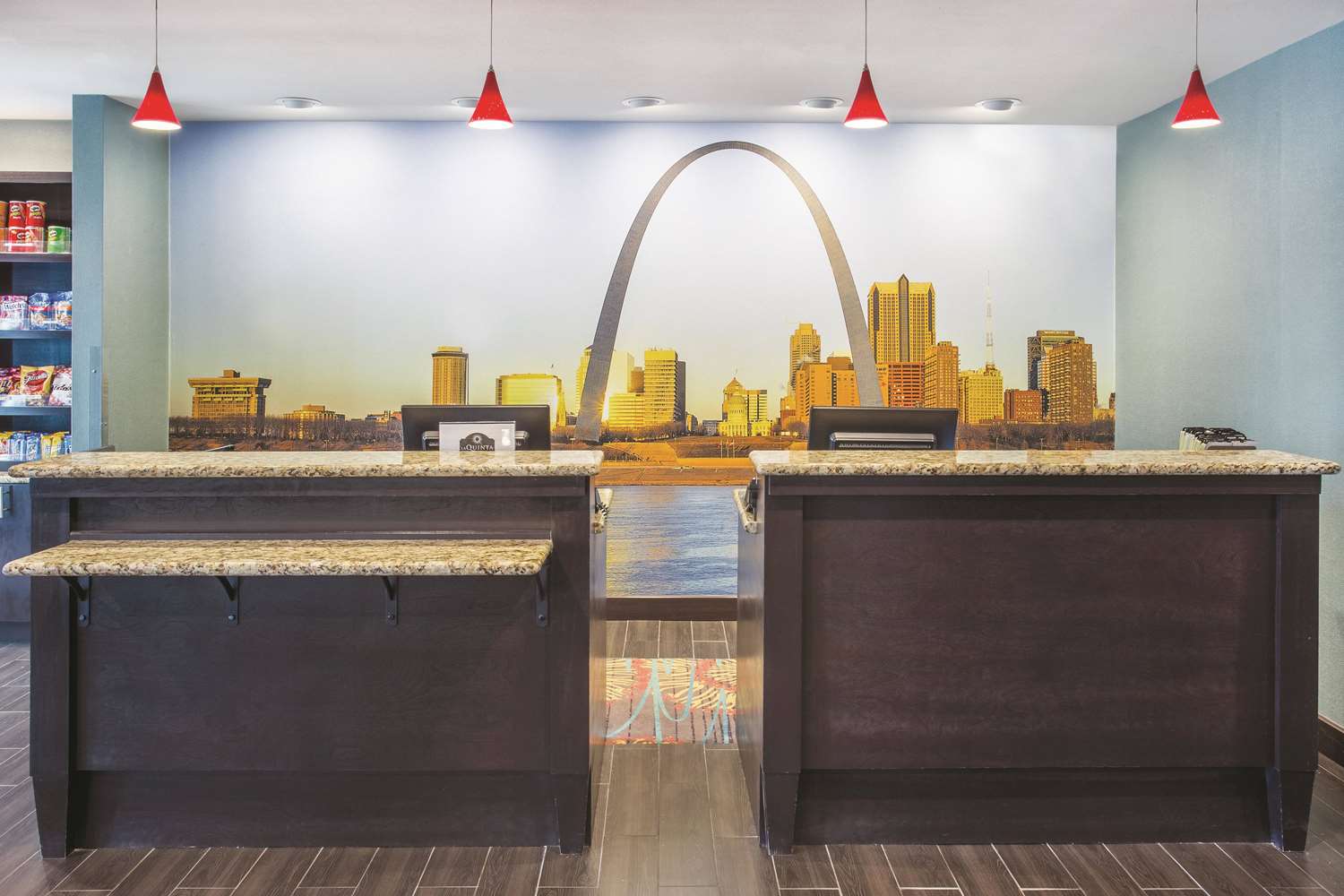 La Quinta Inn and Suites by Wyndham O Fallon, IL - St. Louis 9/37