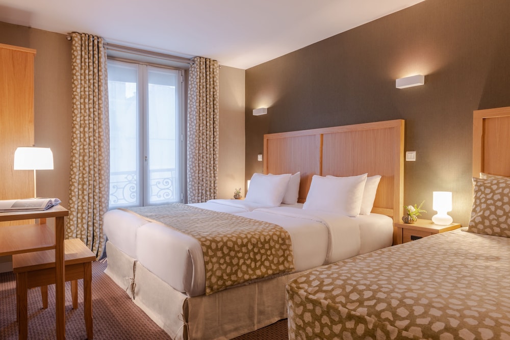 Hotel 29 Lepic 34/66