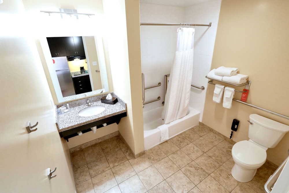 TownePlace Suites York 13/32