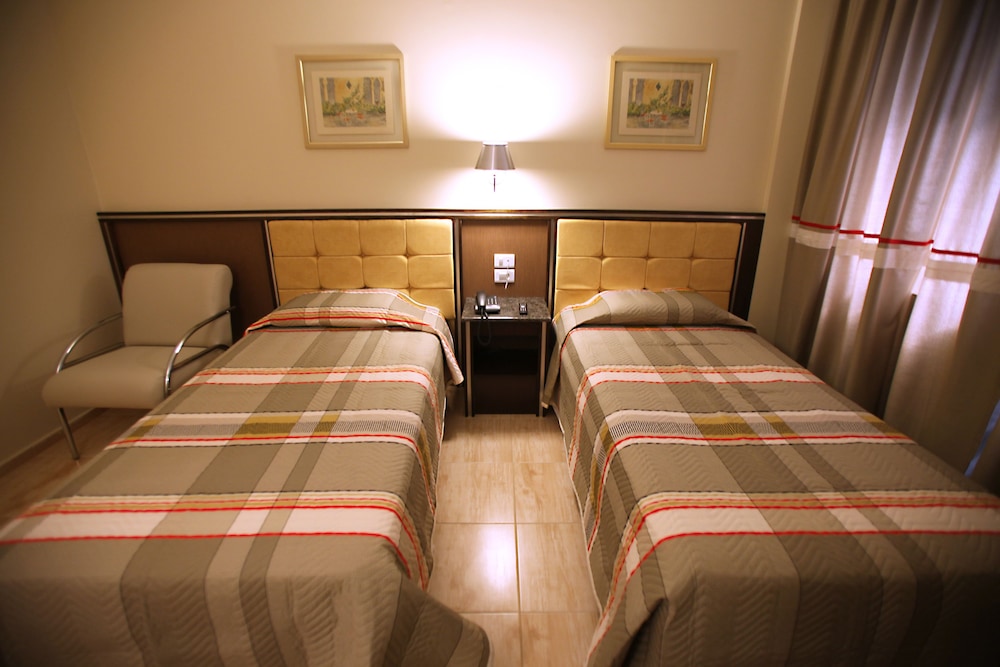 Soneca Plaza Hotel 37/56