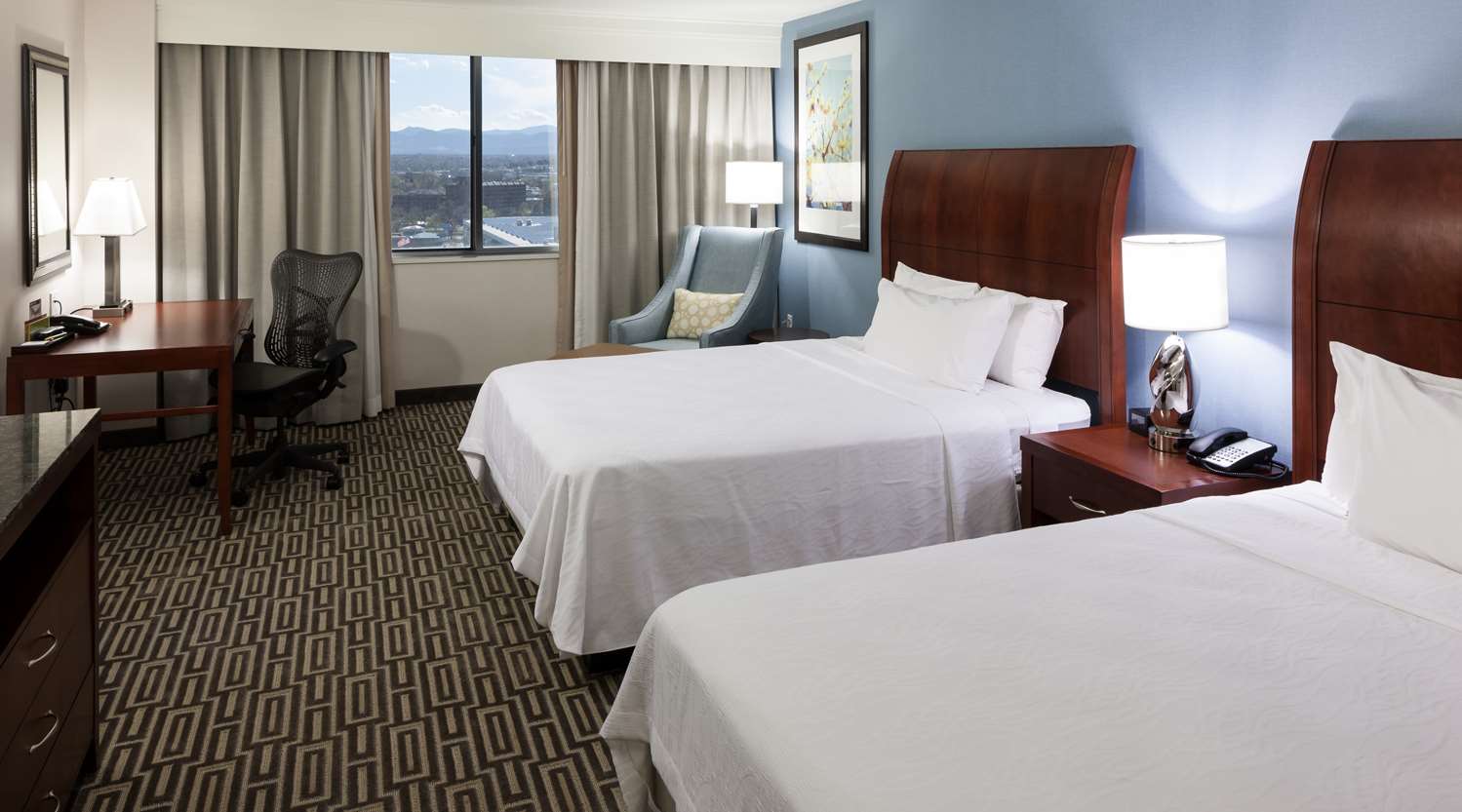 PREMIUM, 2 QUEEN BEDS