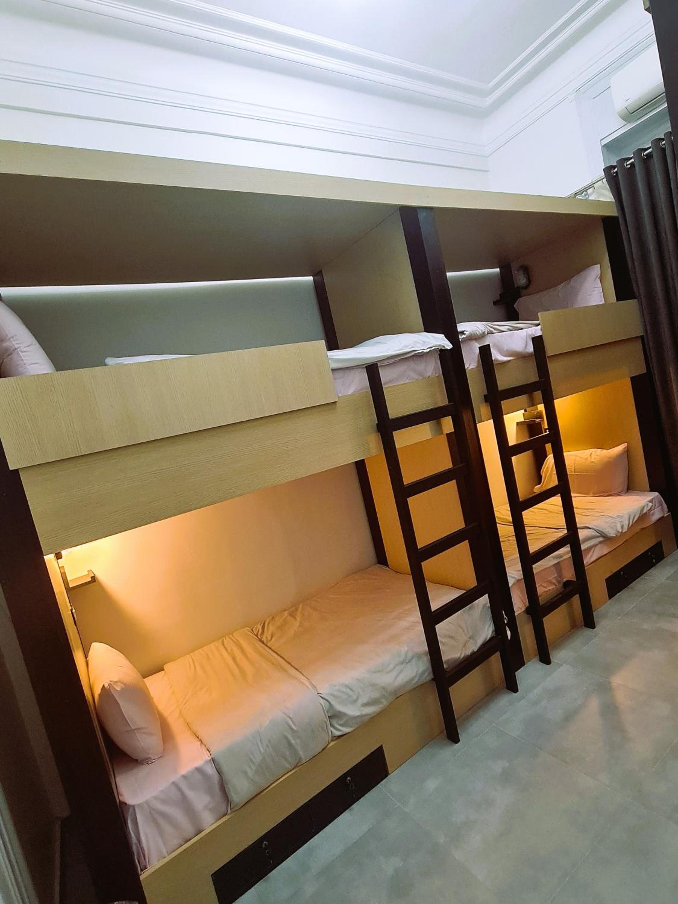 Mixed Dorm, 6 Beds