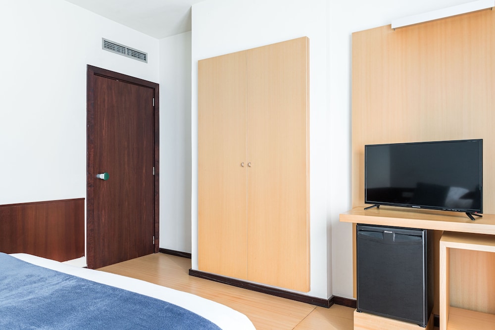 Emporda Hotel 16/66