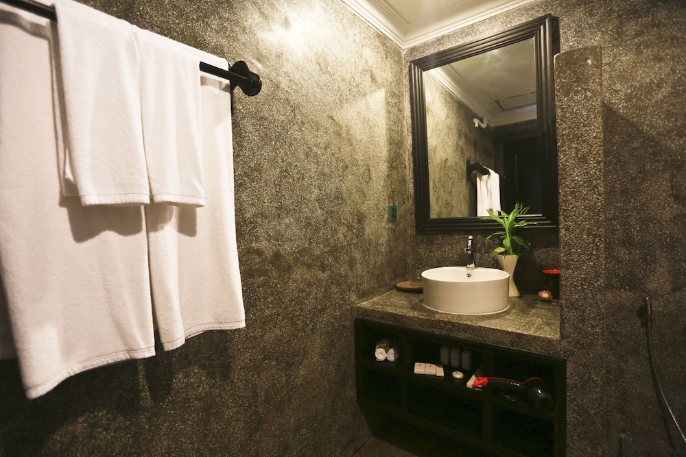 Khmer Mansion Boutique Hotel 47/50