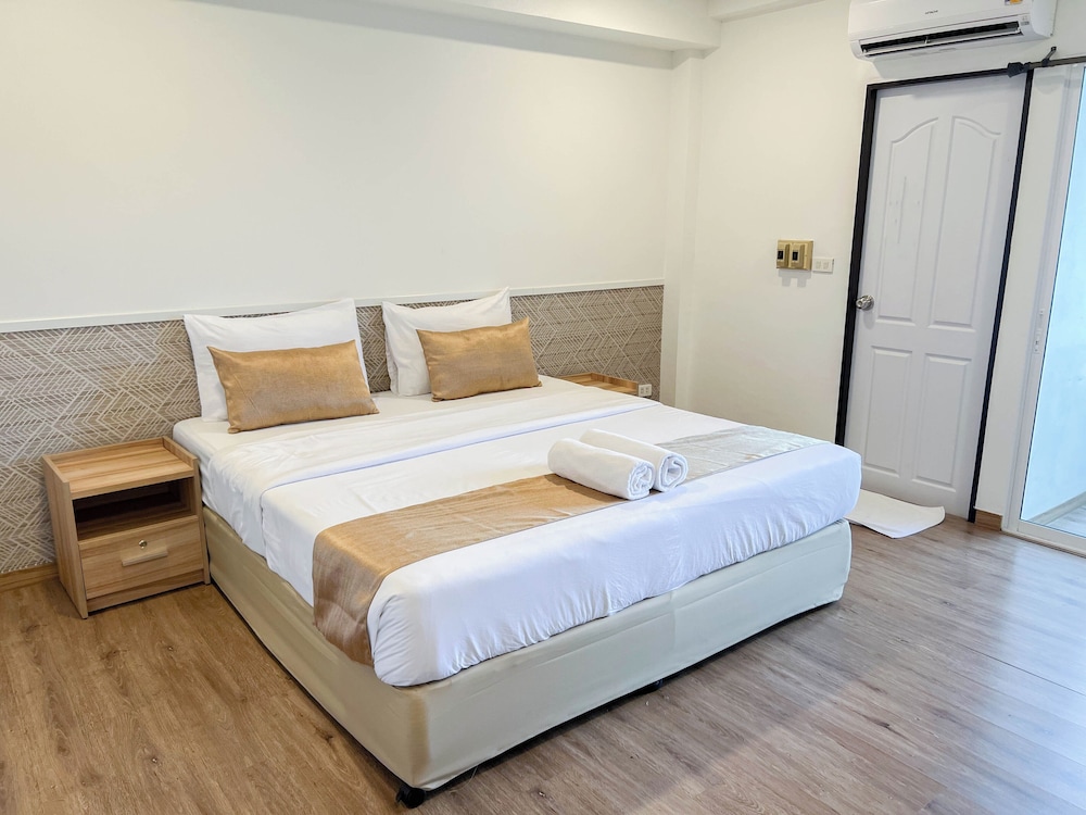 SUPERIOR, DOUBLE BED
