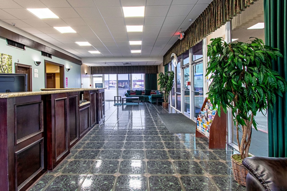 Econo Lodge Kingsville 4/16