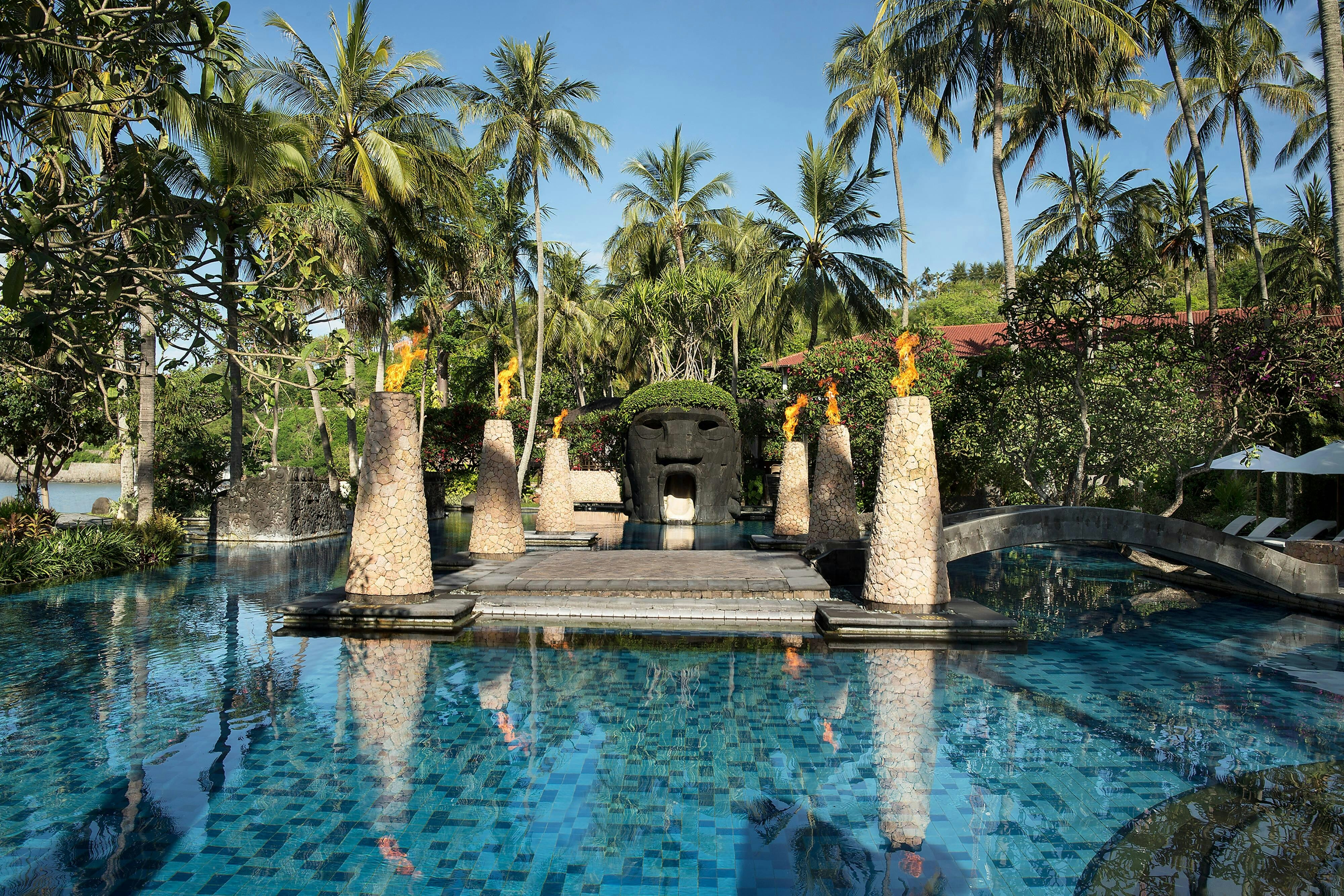 SHERATON SENGGIGI BEACH RESORT 30/75
