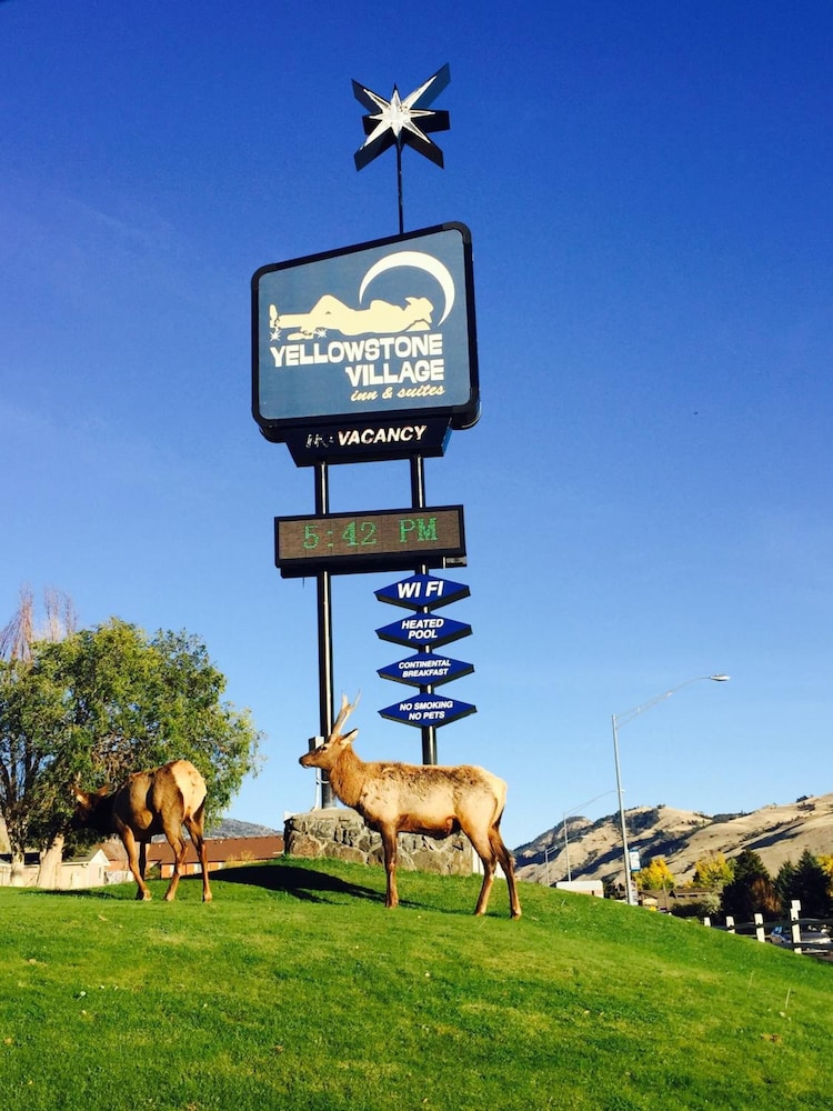 Yellowstone Village Inn and Suites 34/36