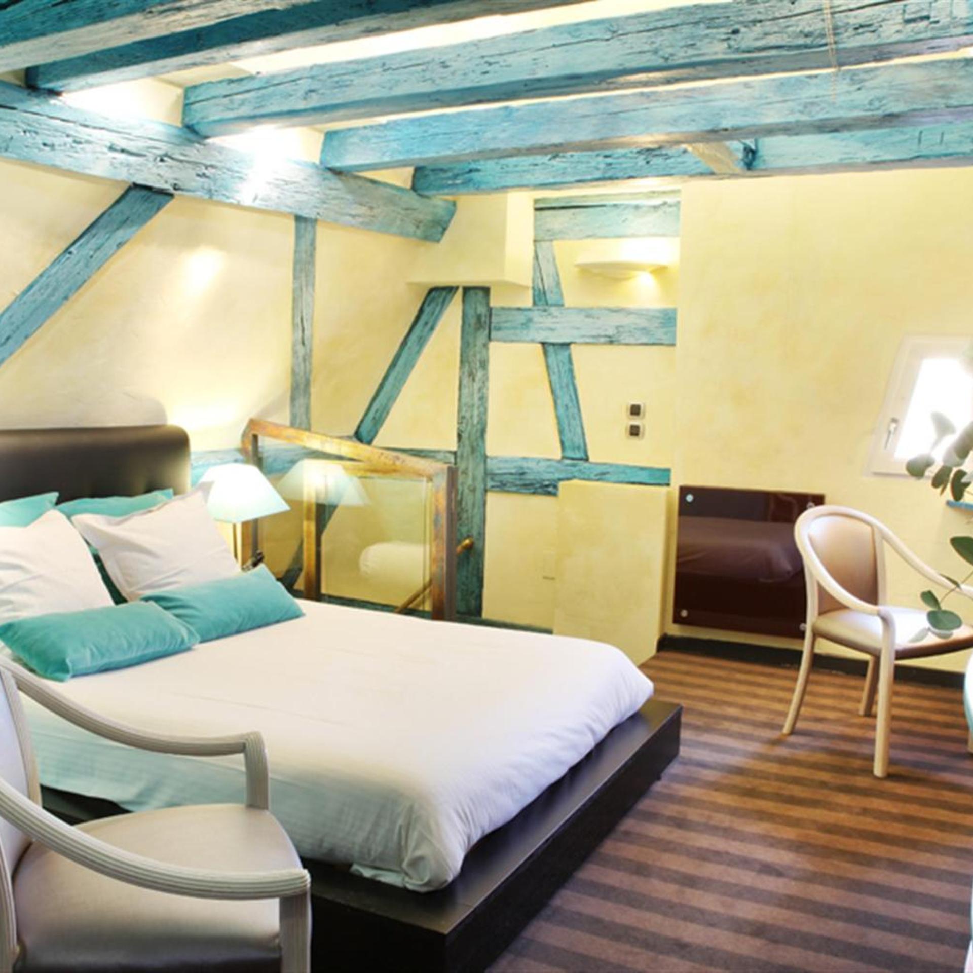 Room, Quadruple, Cathedral View