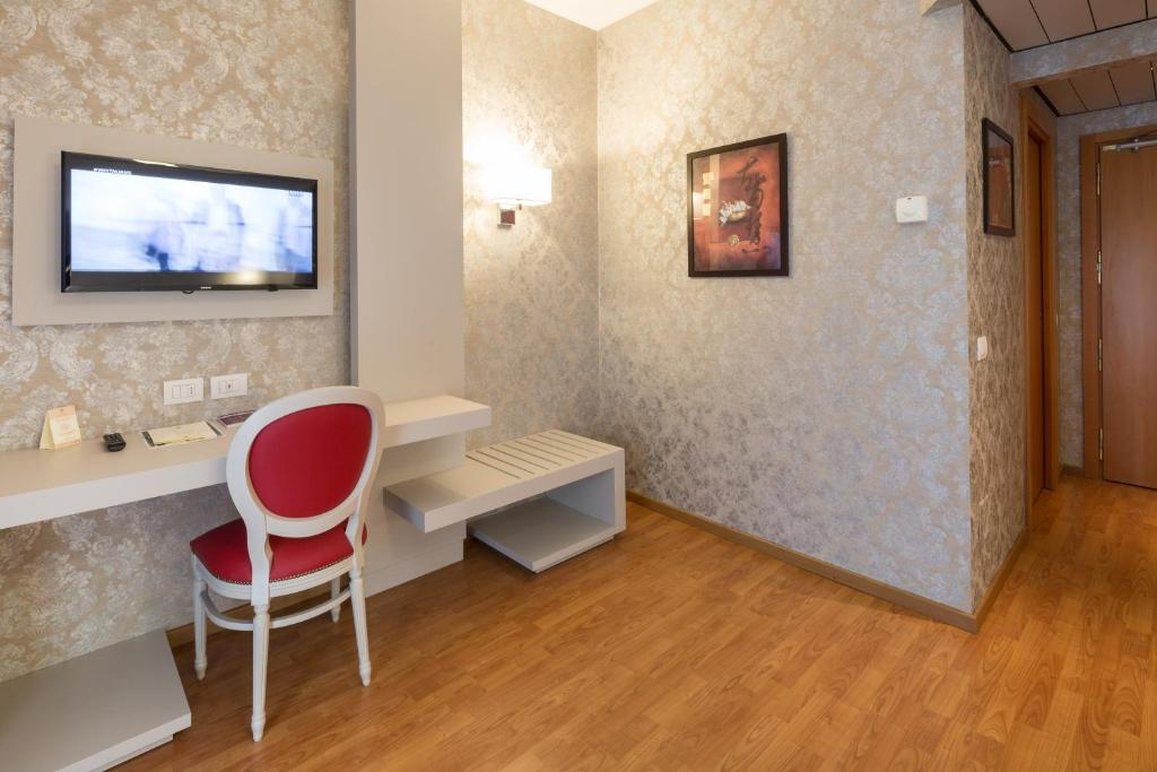 Hotel Nasco 53/62