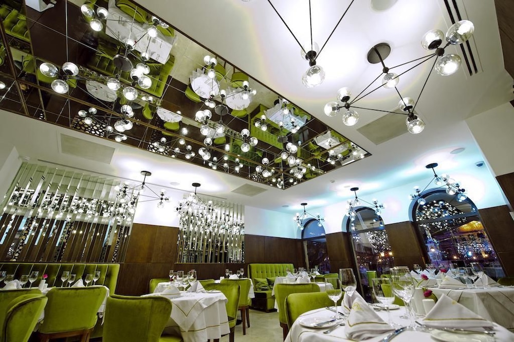 Golden Palace Batumi Hotel & Casino 4/50