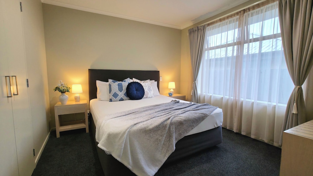 2 BEDROOMS, APARTMENT