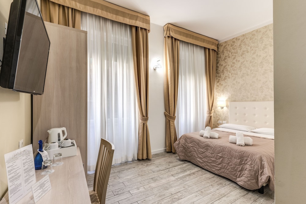 Gardenia Suite 11/25