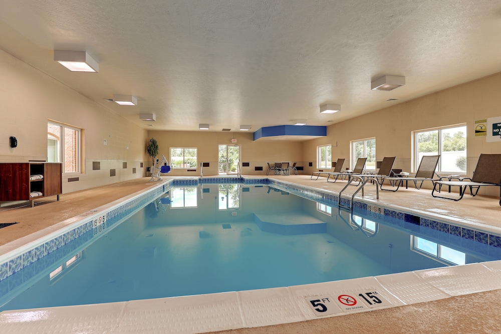 swimming pool spa