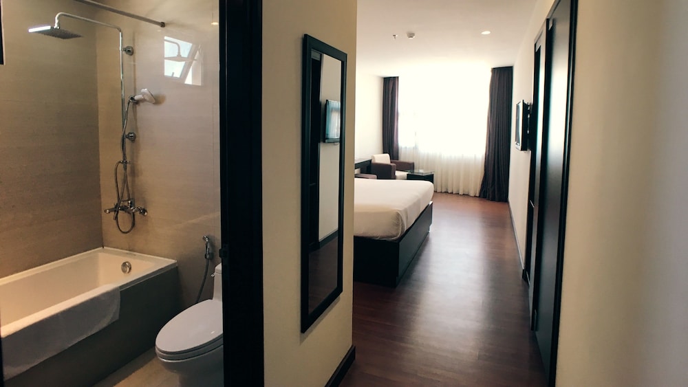 Sea Garden Hotel 20/65