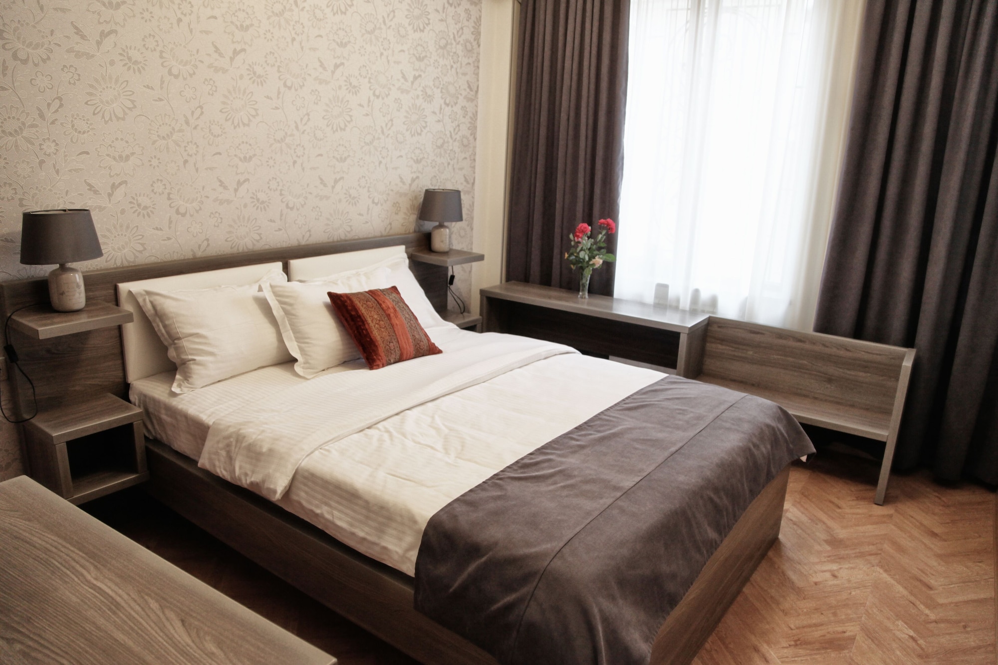 BASIC, DOUBLE BED