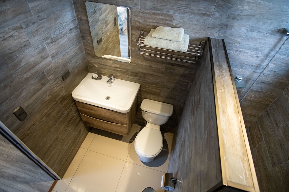 Inaki Uhi Hotel 49/50