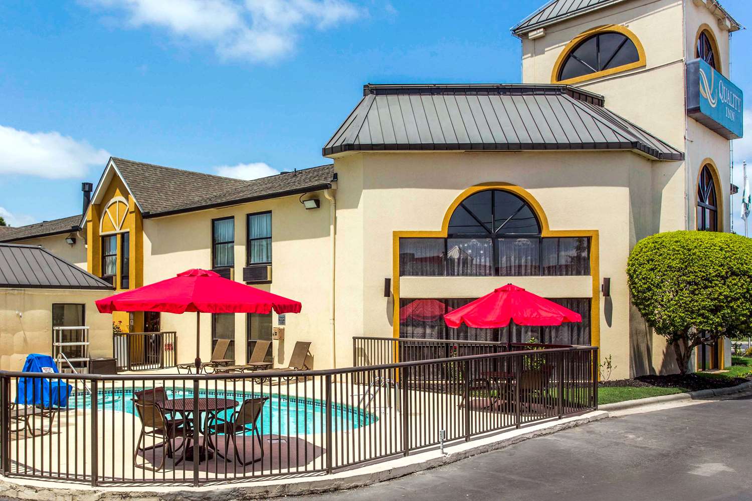 Quality Inn Fort Mill near Carowinds Blvd. 39/41