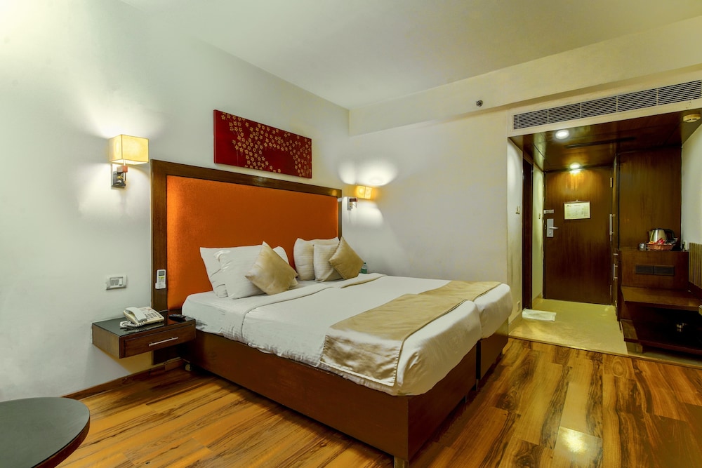 RNB SELECT BANJARA HILLS 15/45