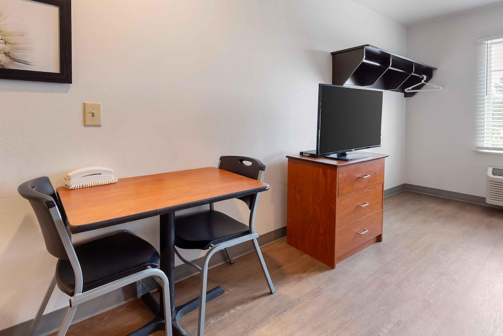 Extended Stay America Select Suites - Fayetteville 38/50