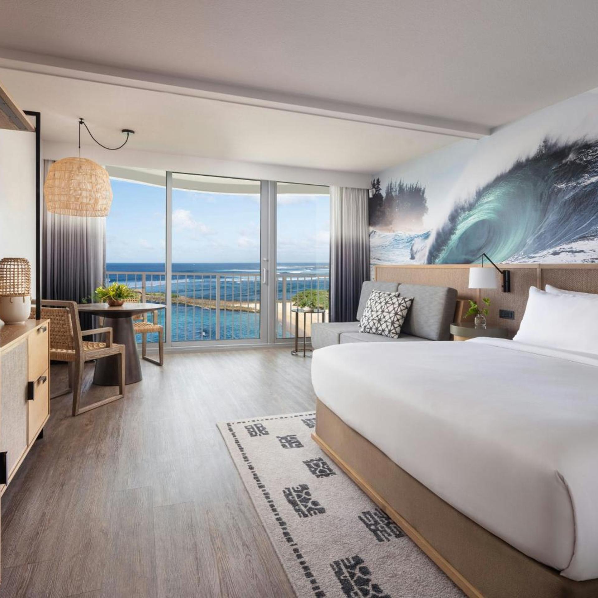 Resort, King Bed, Partial Ocean View, Sofa