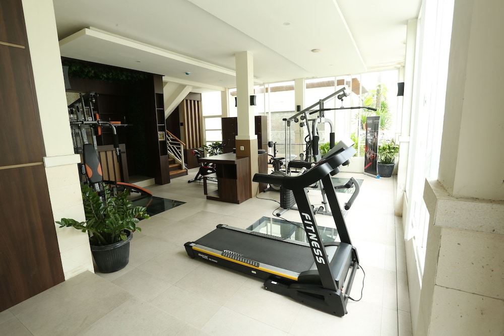 Luminor Hotel Banyuwangi Yos Sudarso 44/70