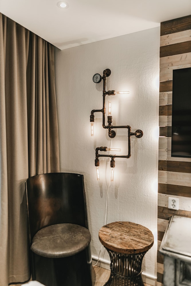 Strand Hotell 39/50