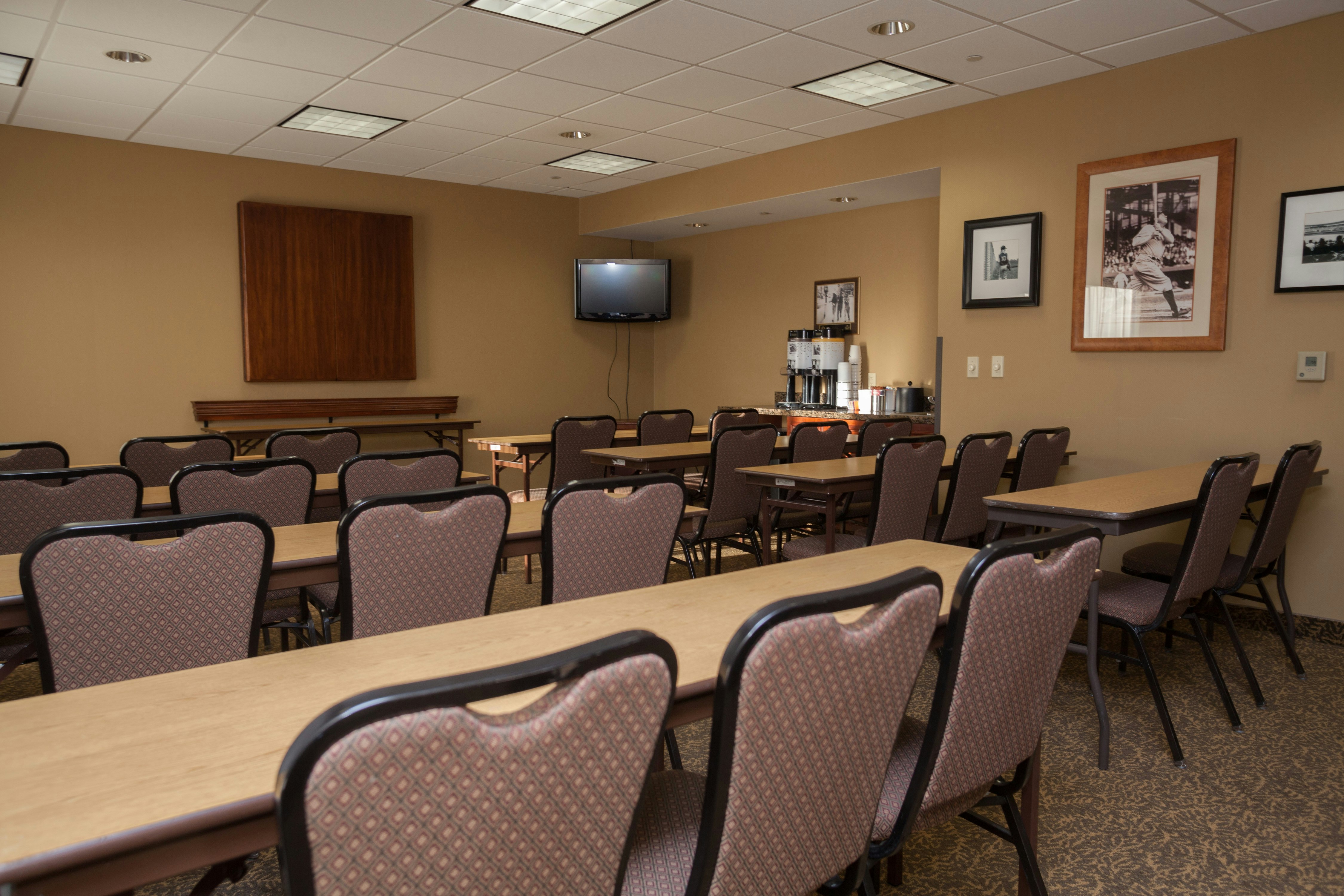 Hampton Inn Oneonta 6/10