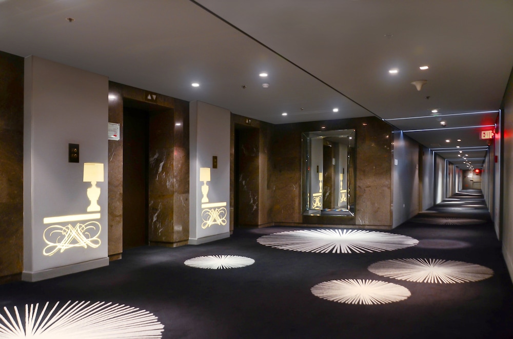 Midas Hotel 22/44