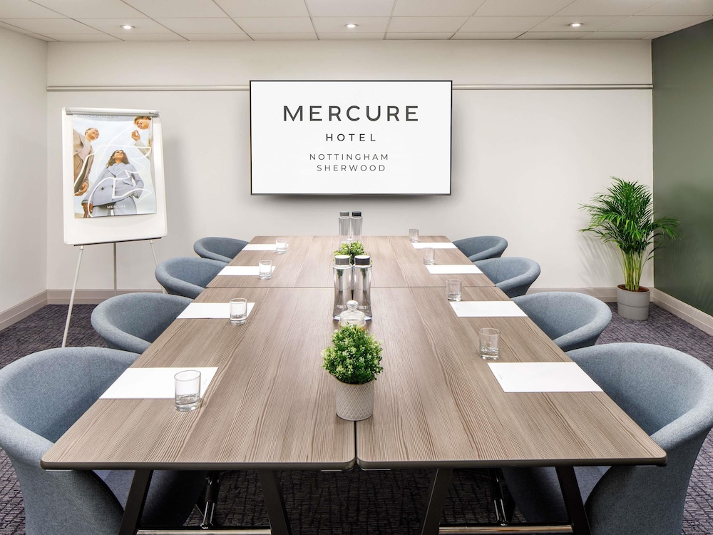 Mercure Nottingham Sherwood Hotel 45/50