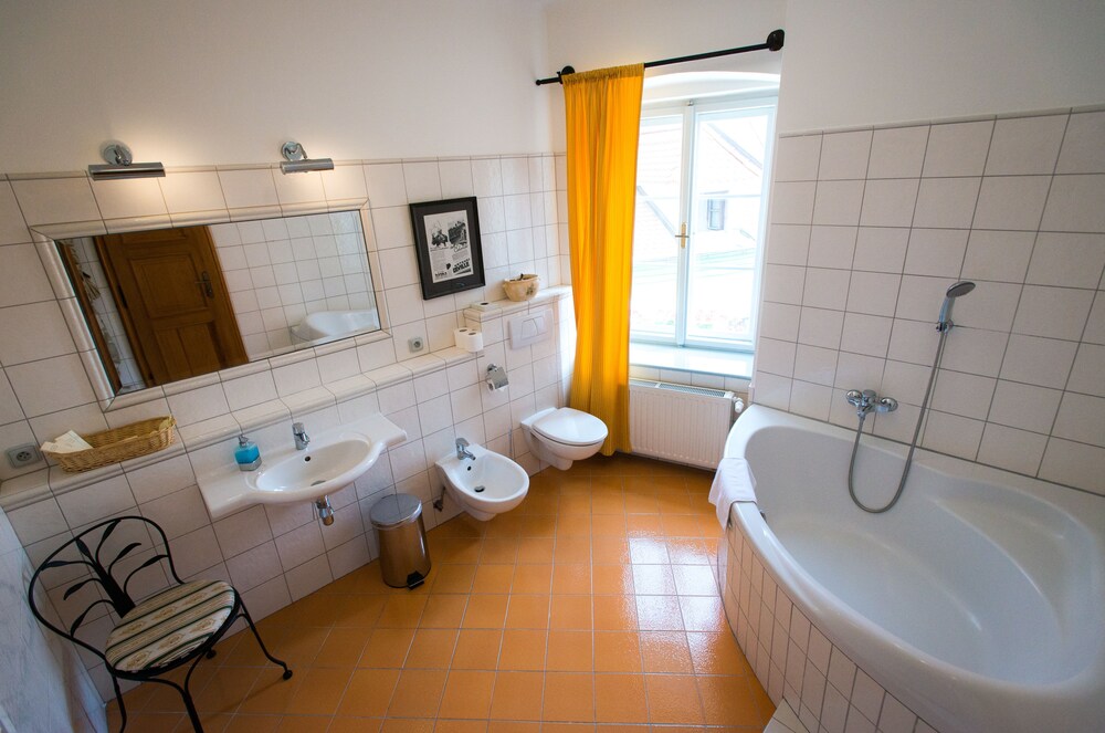 Hotel Leonardo 41/50